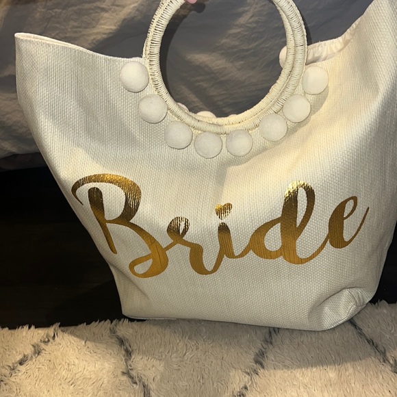 Bride tote with small pom poms - Picture 2 of 5